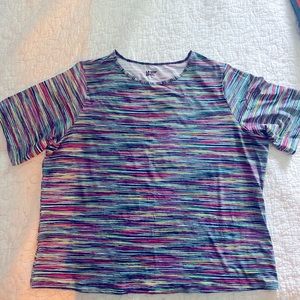 Lands end rash guard shirt.  Brand new without tags.  Size 1X.  Multi color